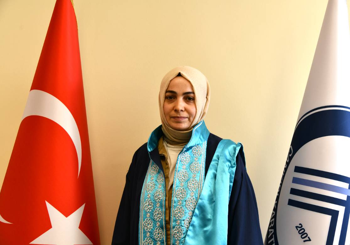 Mihraç Küpeli